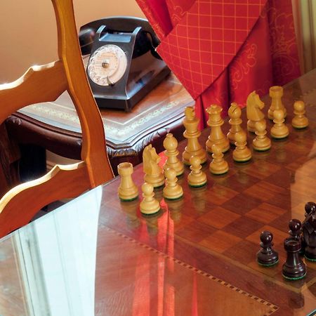 Hotel Le Plantagenet 希农 外观 照片