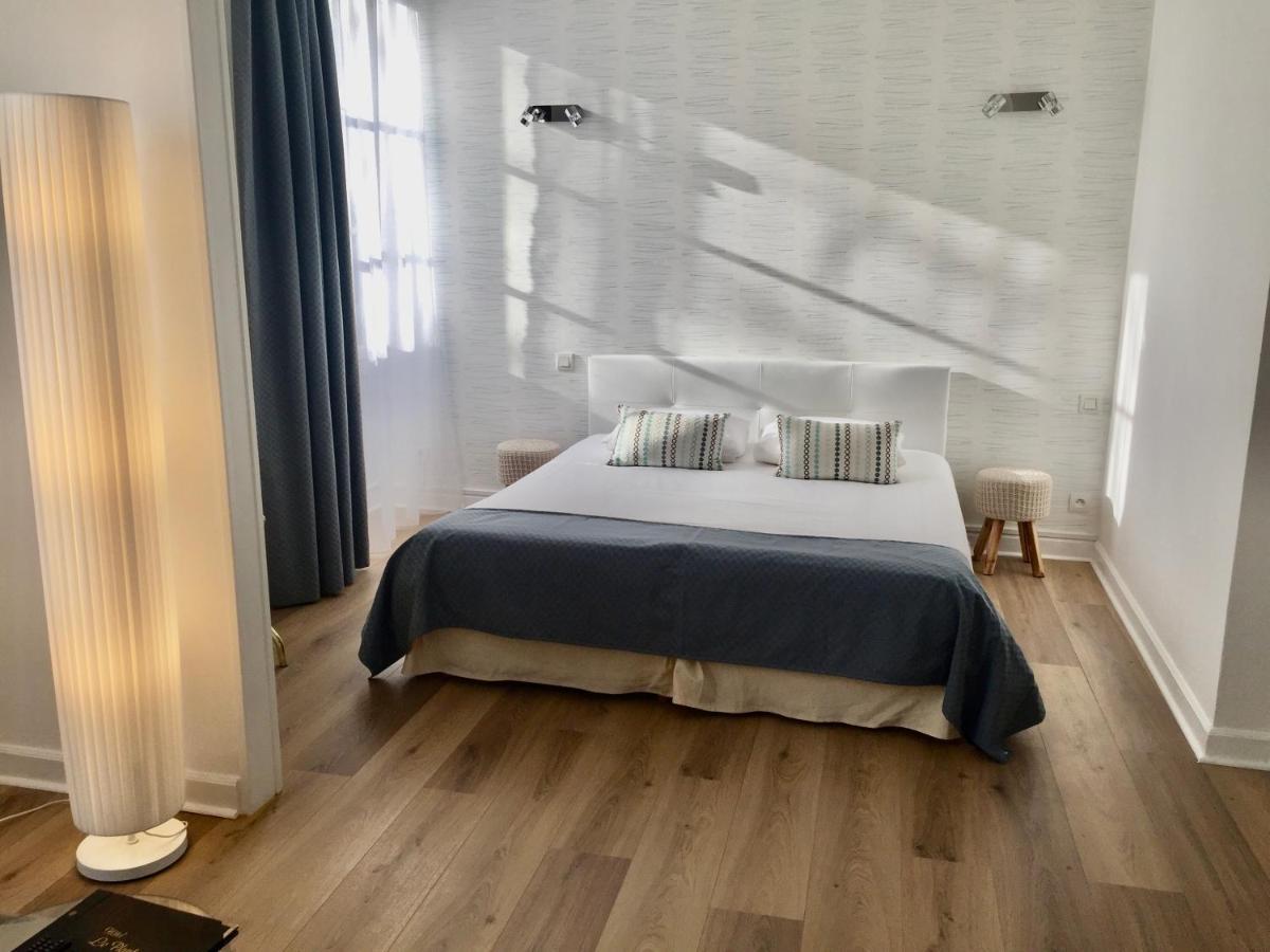 Hotel Le Plantagenet 希农 外观 照片