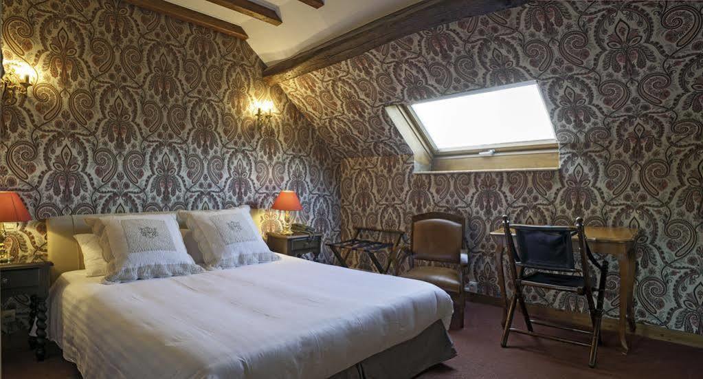 Hotel Le Plantagenet 希农 外观 照片